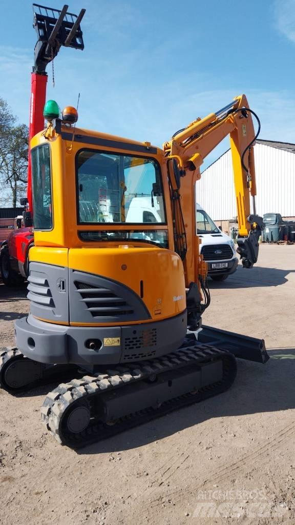 Hyundai X30Z-9AK Mini excavators  7t - 12t