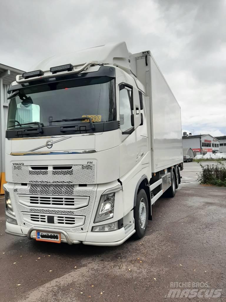 Volvo FH 13 Temperature controlled trucks