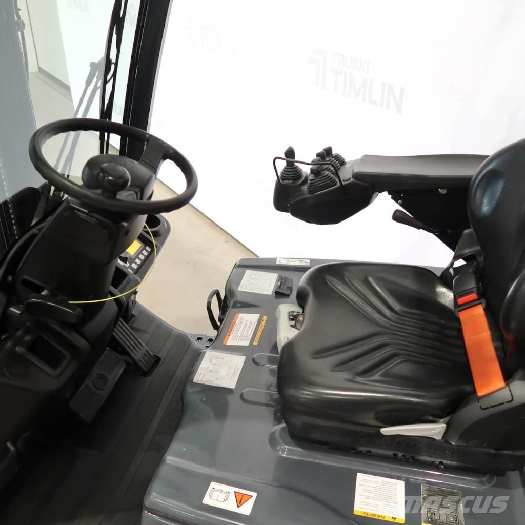 Toyota 8FBEK18T Electric forklift trucks