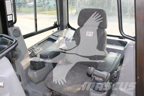 CAT D5K2 LGP Crawler dozers