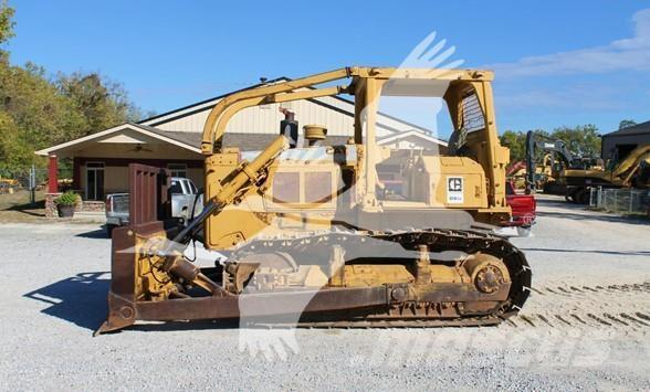 CAT D6D Crawler dozers