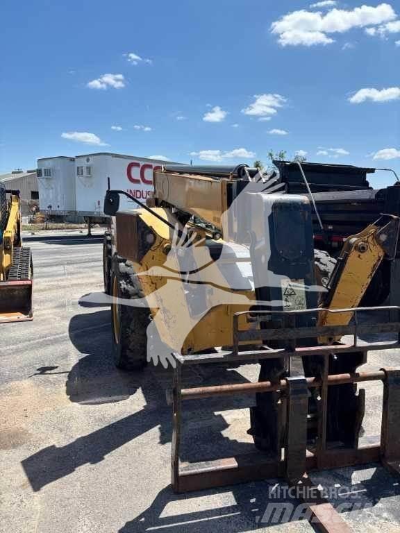 CAT TL943D Telescopic handlers