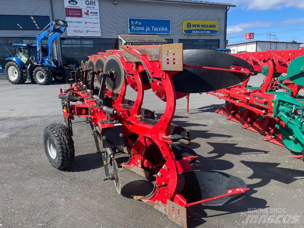 Akpil KM180R Reversible ploughs