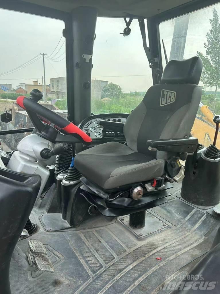 JCB 3 CX Backhoe