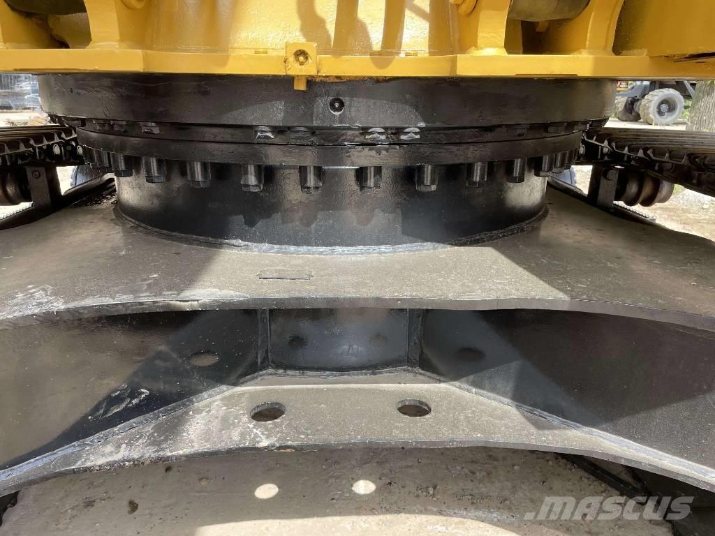 CAT 320D2 Crawler excavators