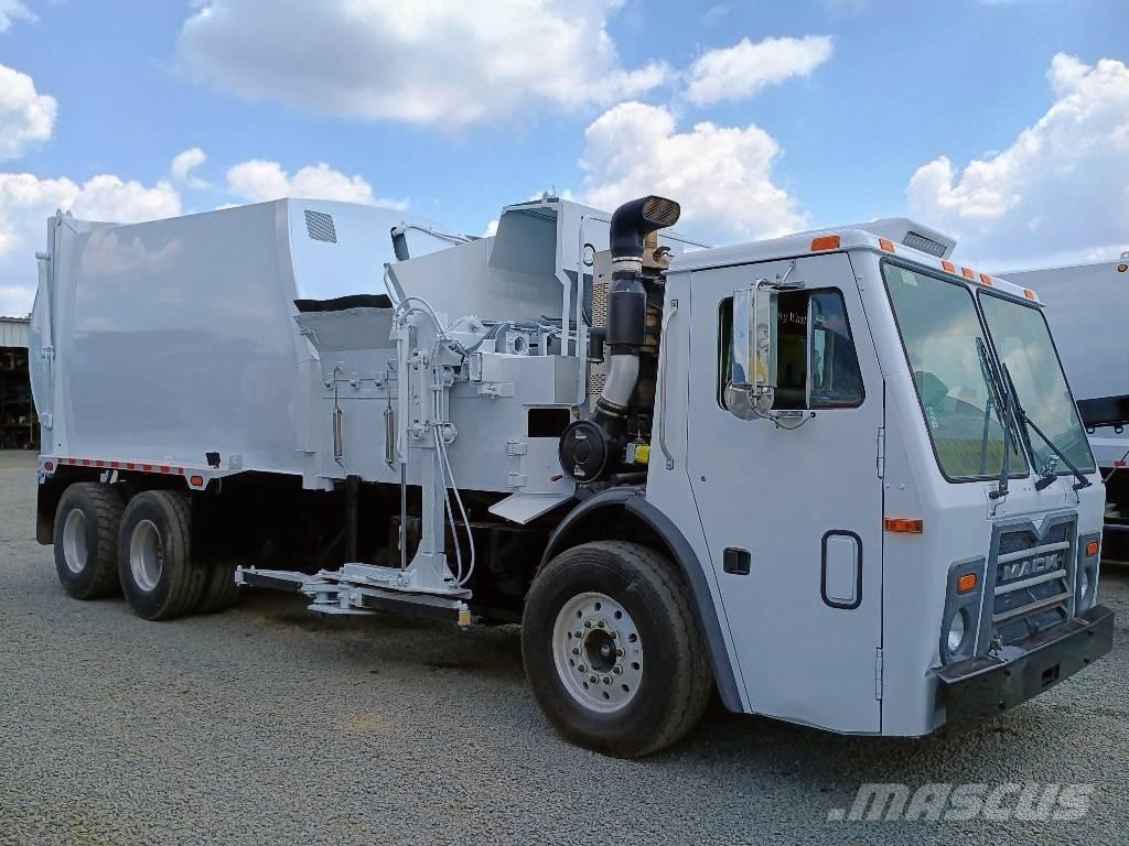 Mack LEU Waste trucks