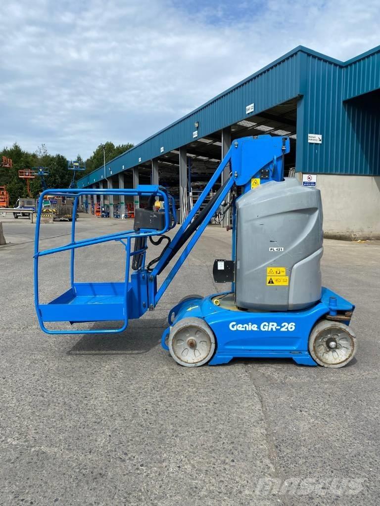 Genie GR 26 J Used Personnel lifts and access elevators