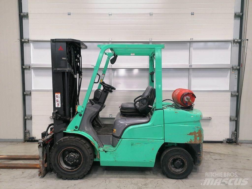 Mitsubishi FG35NT LPG trucks