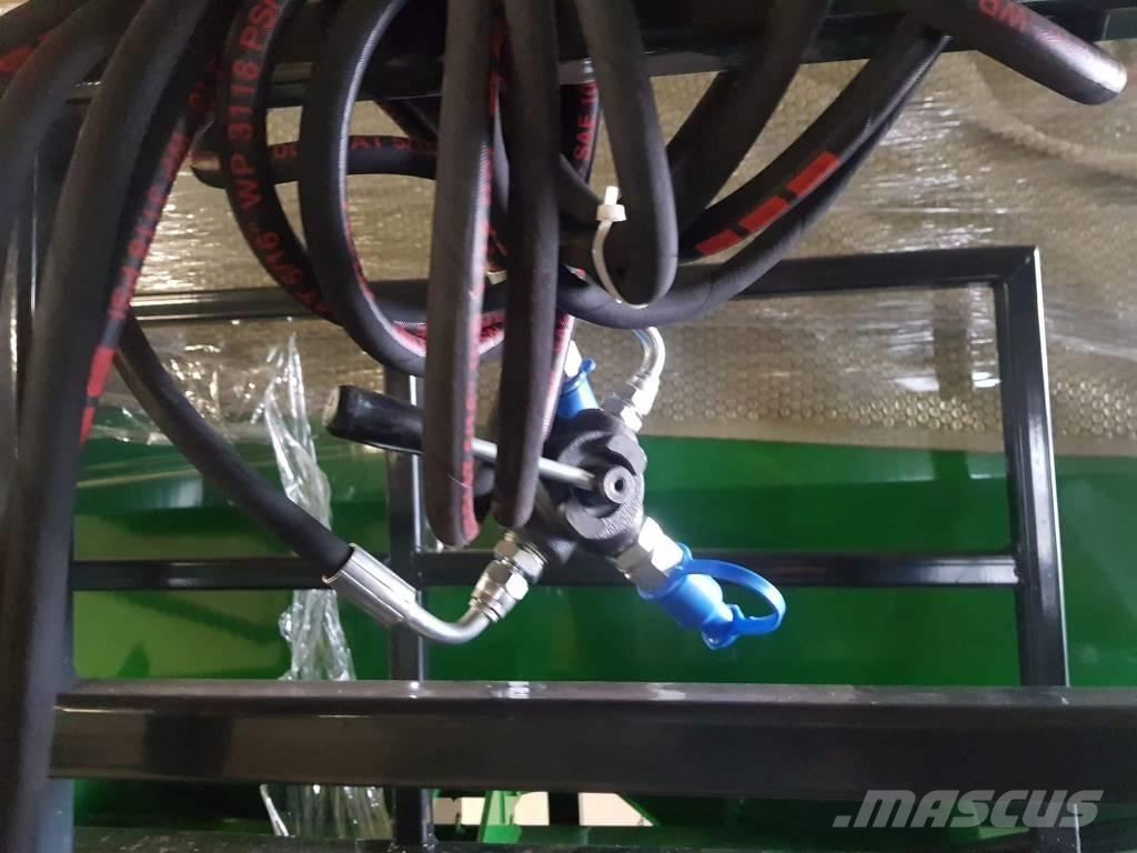 Axano AX3000 Mineral spreaders