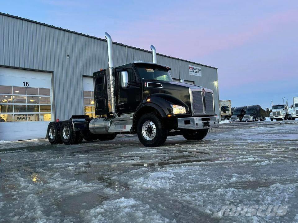Kenworth T 880 Prime Movers