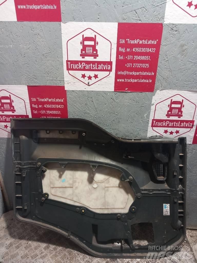 MAN TGA   81626305146 Cabins and interior