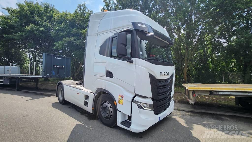 Iveco Saway 530 Prime Movers