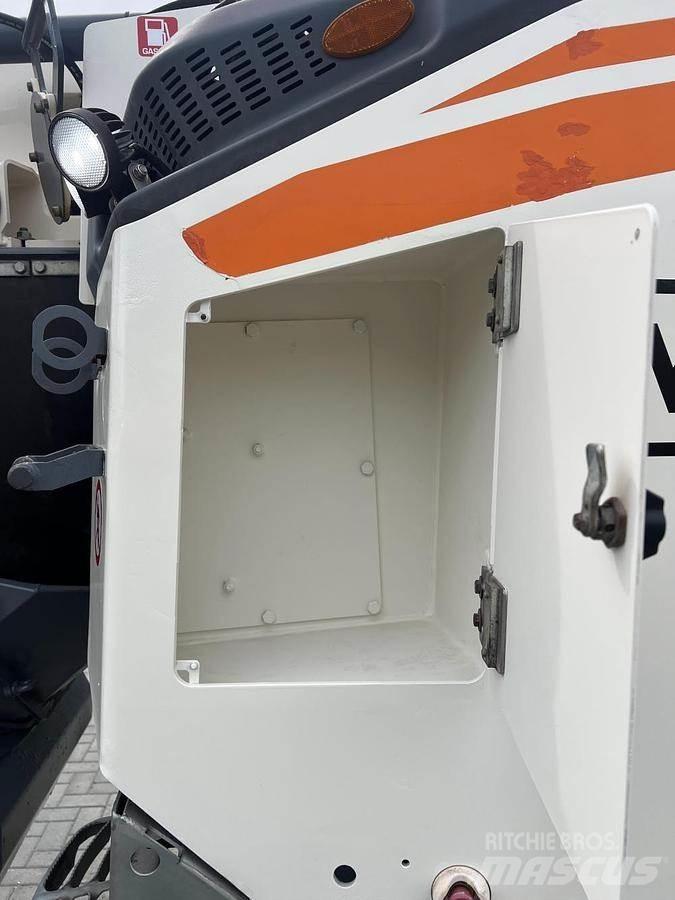 Wirtgen W 100 CFi Asphalt cold milling machines