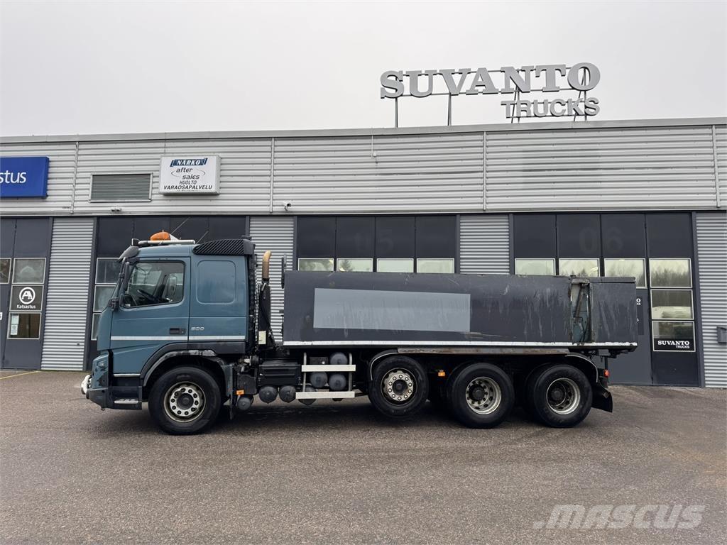 Volvo FMX 8x4 Tipper trucks