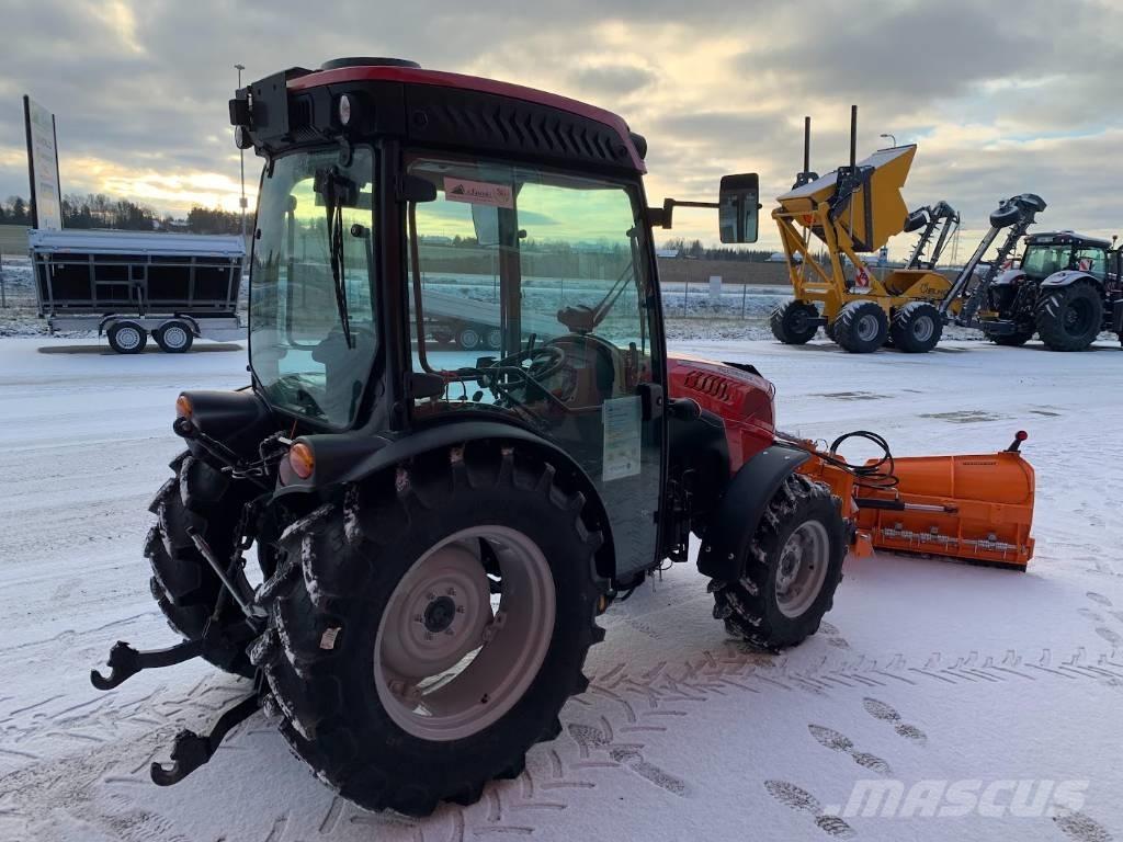 McCormick X 2.055 Tractors