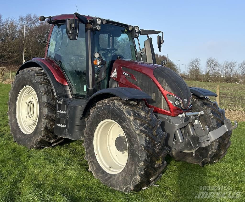 Valtra N175V Tractors