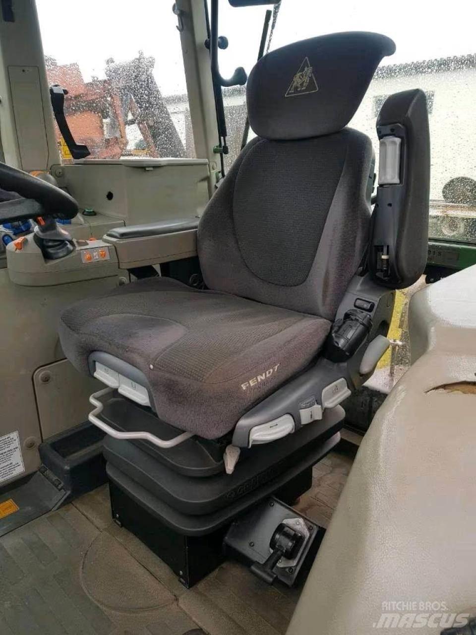 Fendt 930 Vario Tractors