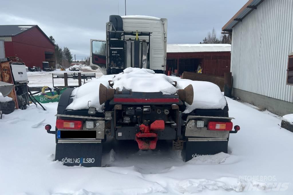 Volvo FM 12 Hook lift trucks
