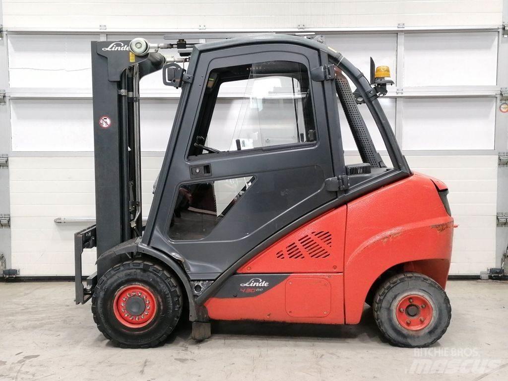 Linde H30D-02 Diesel trucks