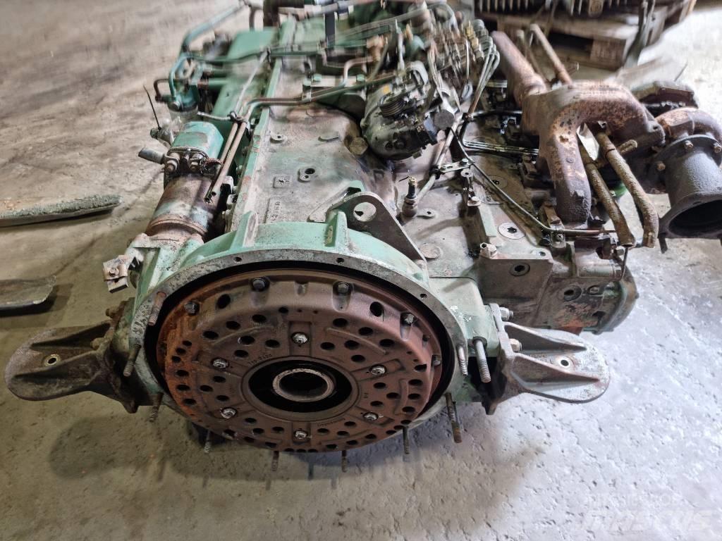 Volvo THD101GD Engines