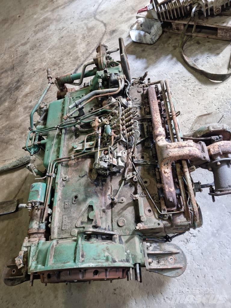 Volvo THD101GD Engines