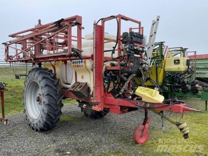 Holder IN 252 Trailed sprayers