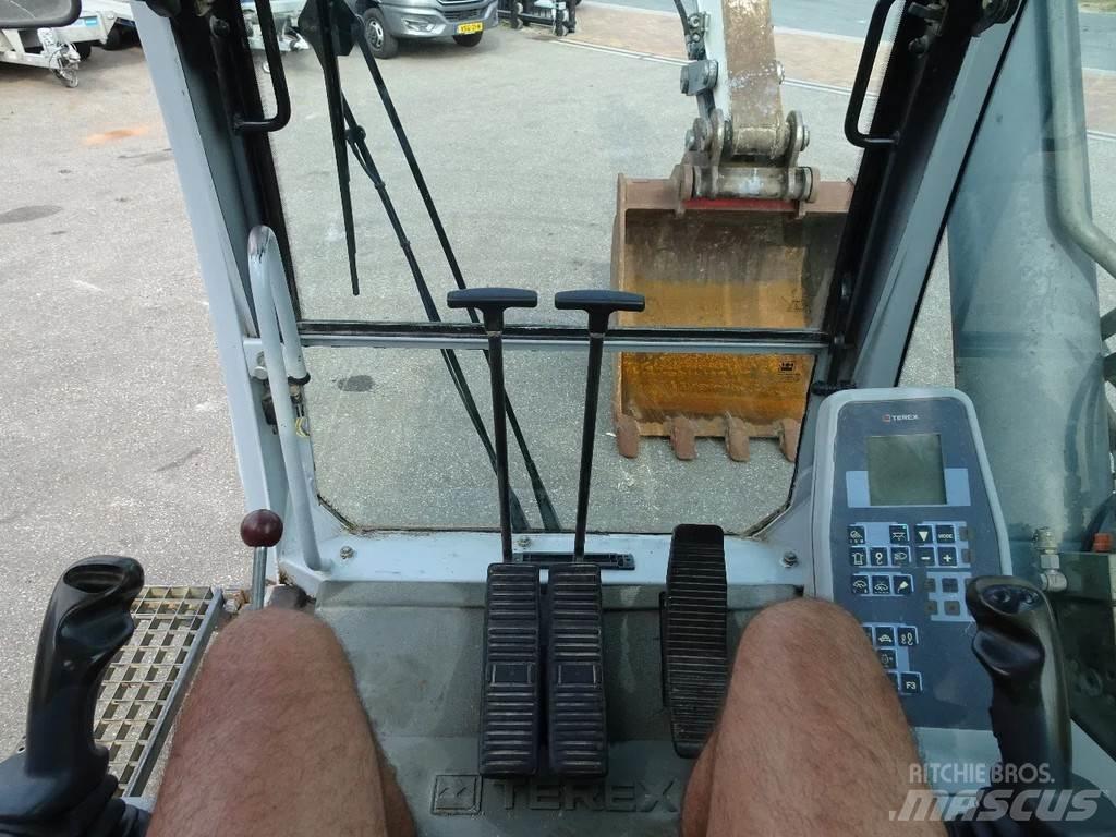 Terex TC260LC Crawler excavators