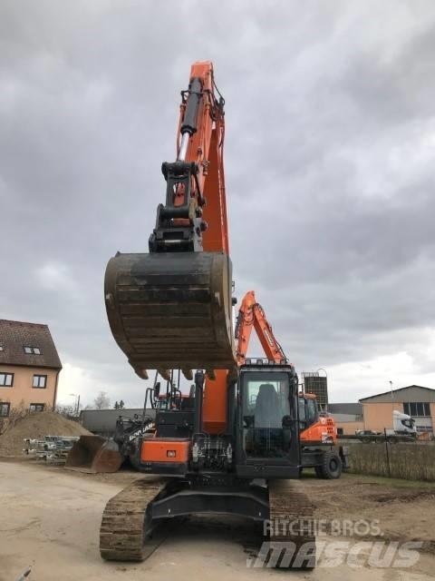 Doosan DX225LC-5 Crawler excavators