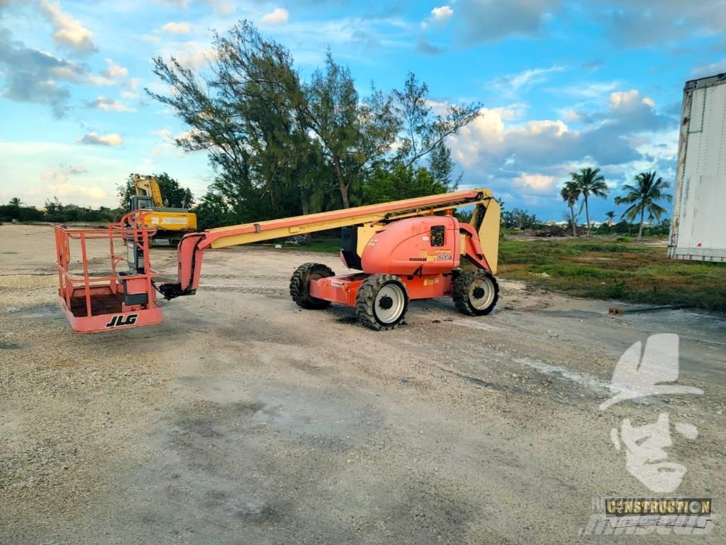 JLG 600 A Articulated boom lifts