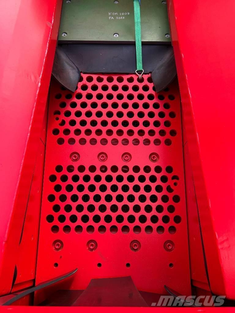 GIPO P90 GIGA Screeners