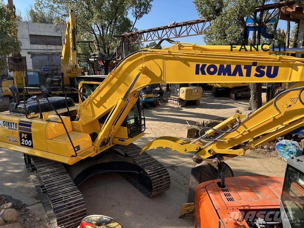 Komatsu PC 200 Crawler excavators