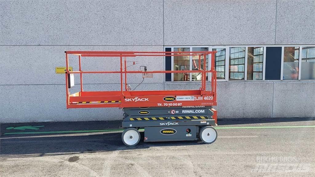 SkyJack SJIII4620 Scissor lifts