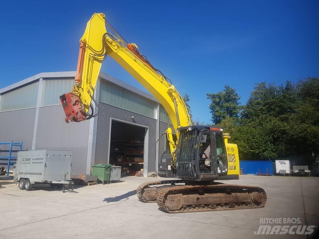 Hitachi ZX225USLC-5 Crawler excavators