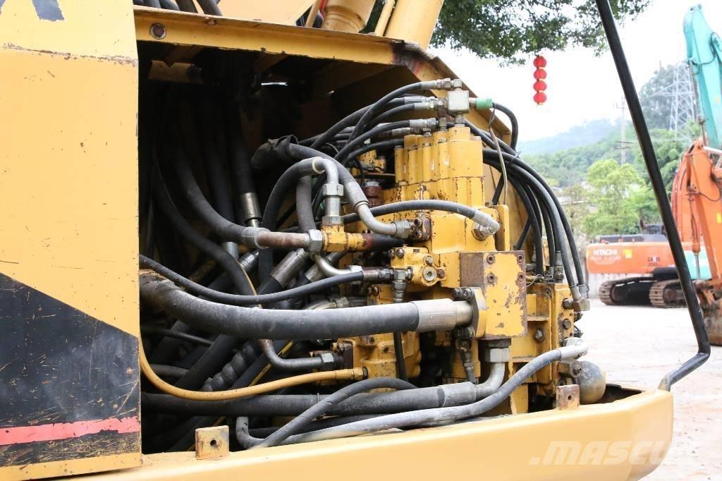 CAT 320BU Crawler excavators