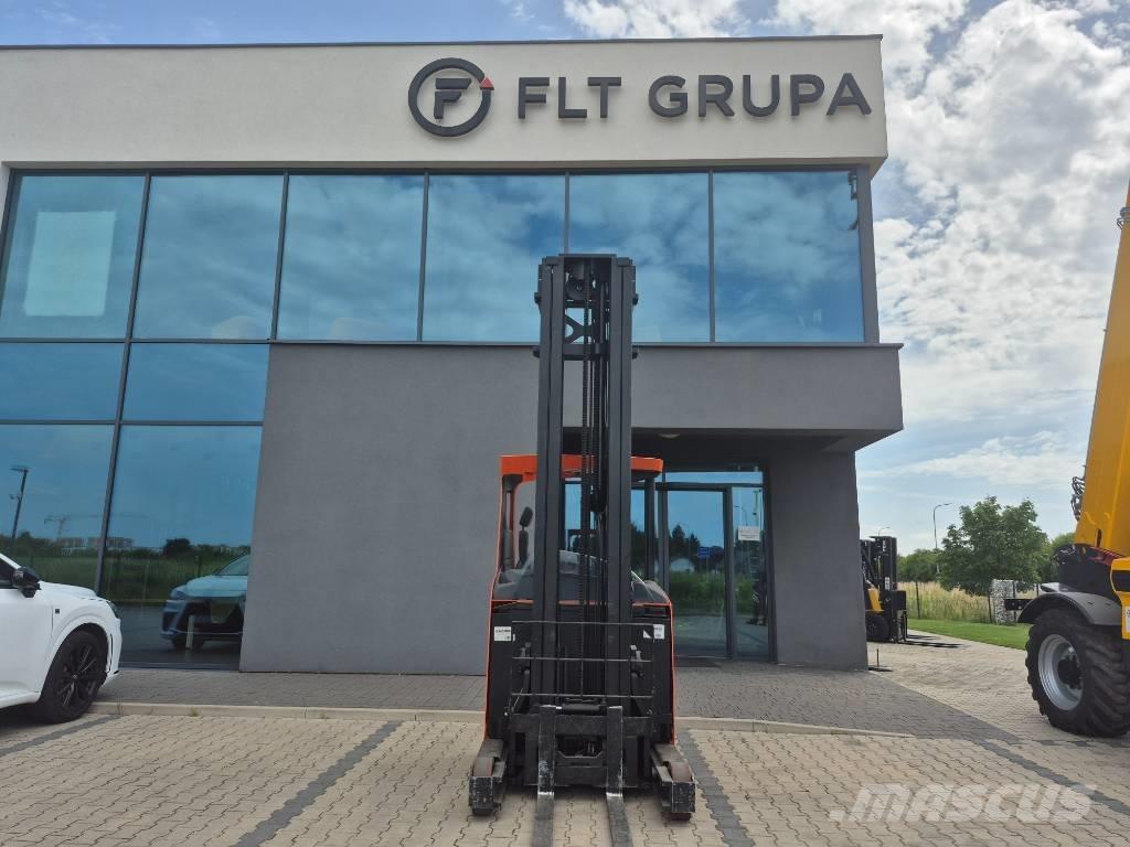 Toyota RRE 140 Reach truck
