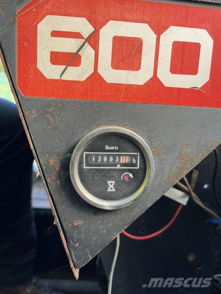 Jones IF 15AT All terrain cranes