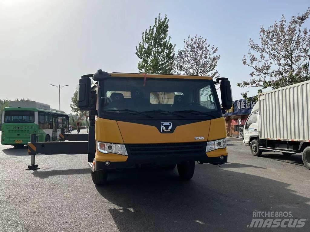 XCMG QY70KC All terrain cranes