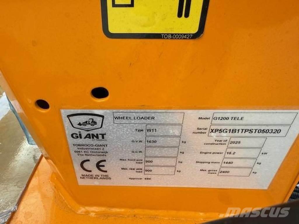 GiANT G1200 Tele Wheel loaders