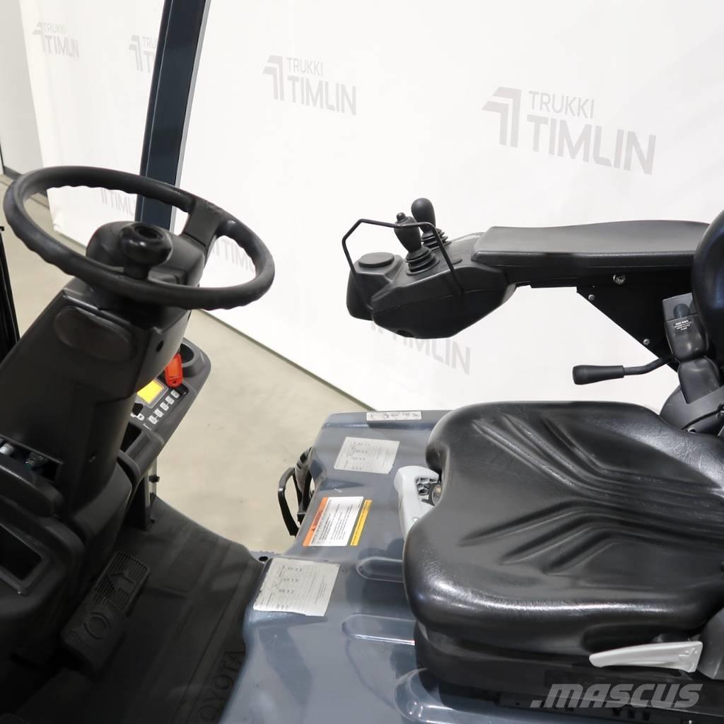 Toyota 8FBM20T Electric forklift trucks