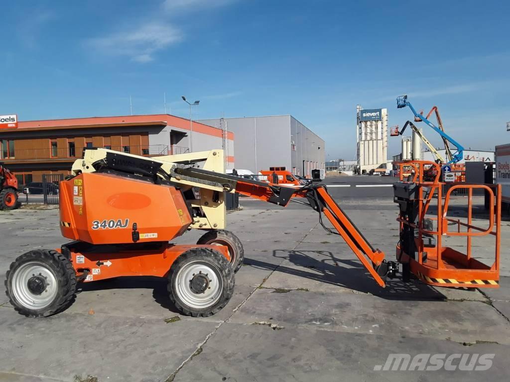 JLG 340AJ Articulated boom lifts