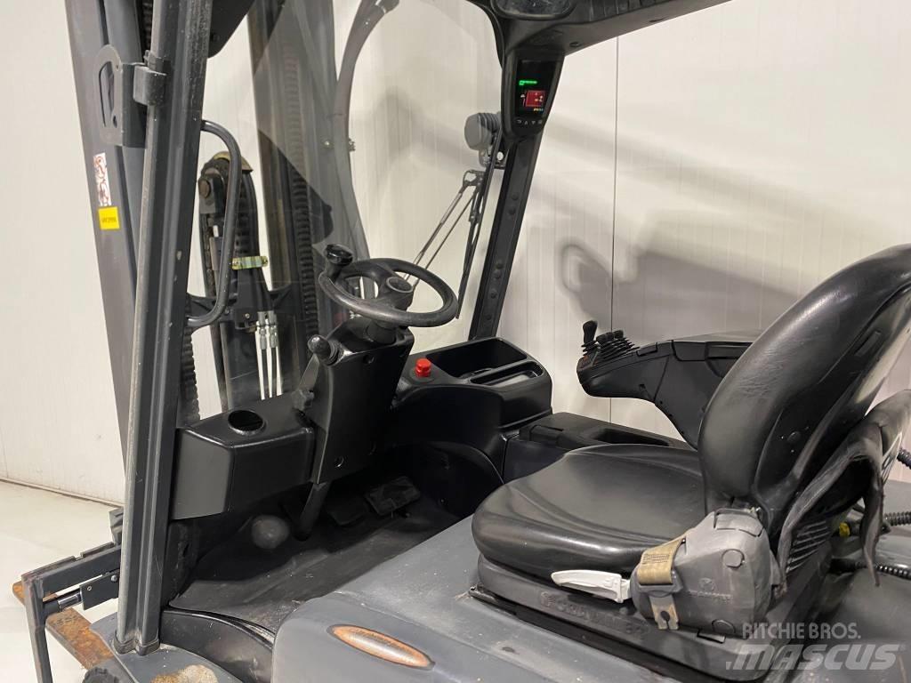 Linde E30L-01 Electric forklift trucks