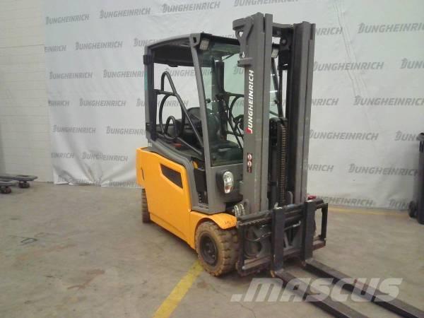 Jungheinrich EFG 320 Electric forklift trucks