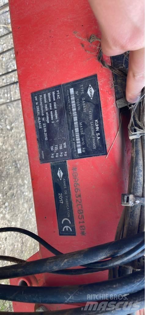 Kuhn GA 6632 Windrowers