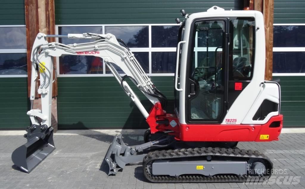 Takeuchi TB 225 Mini excavators < 7t (Mini diggers)