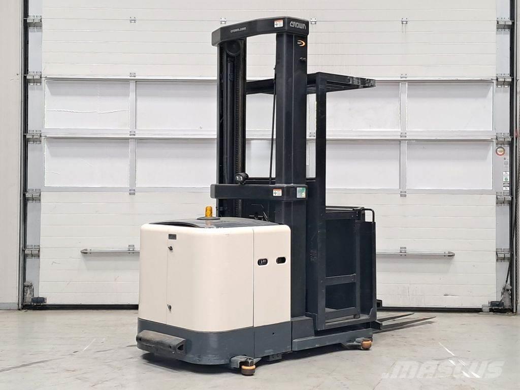Crown SP3512 Low lift order picker