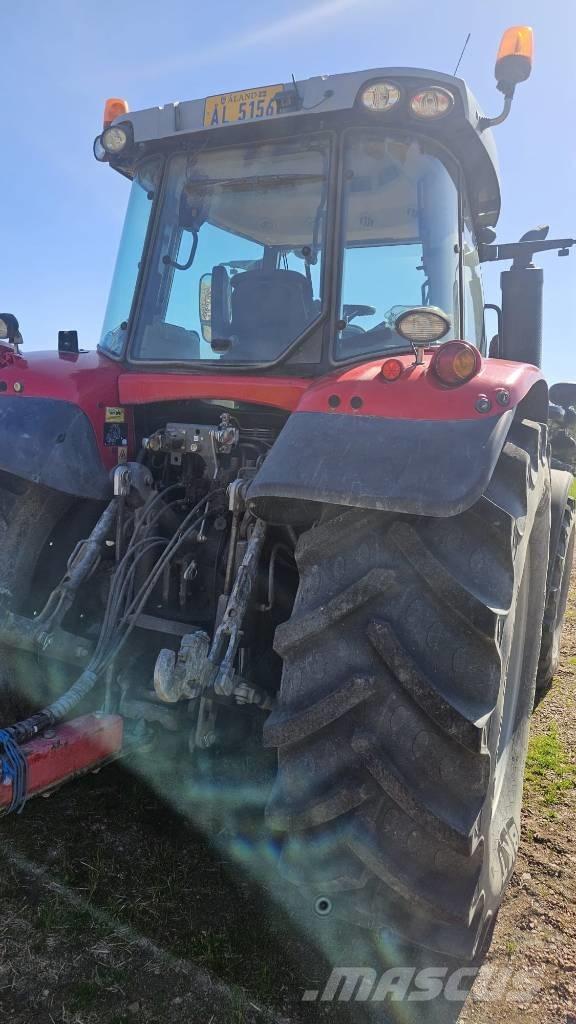 Massey Ferguson 6715 Tractors