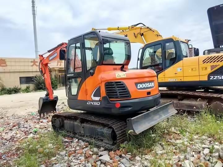 Doosan DX 60 Crawler excavators