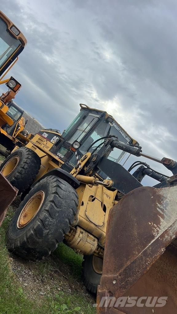 CAT IT 28 G Booms and arms