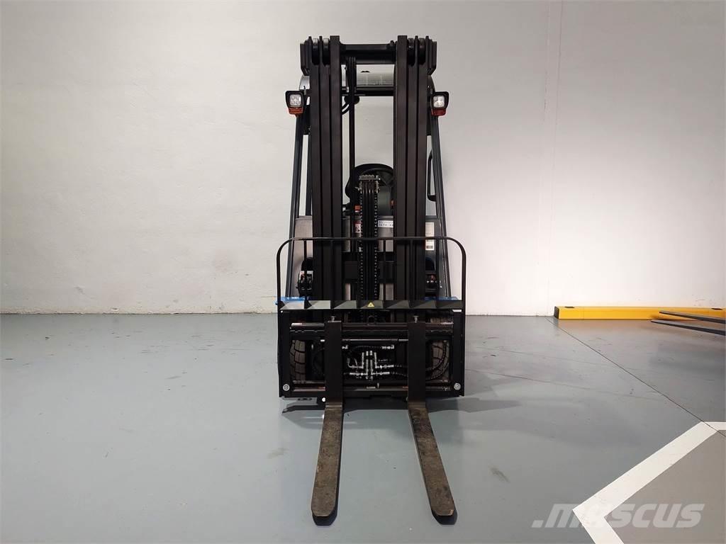 BYD SEF25C Electric forklift trucks