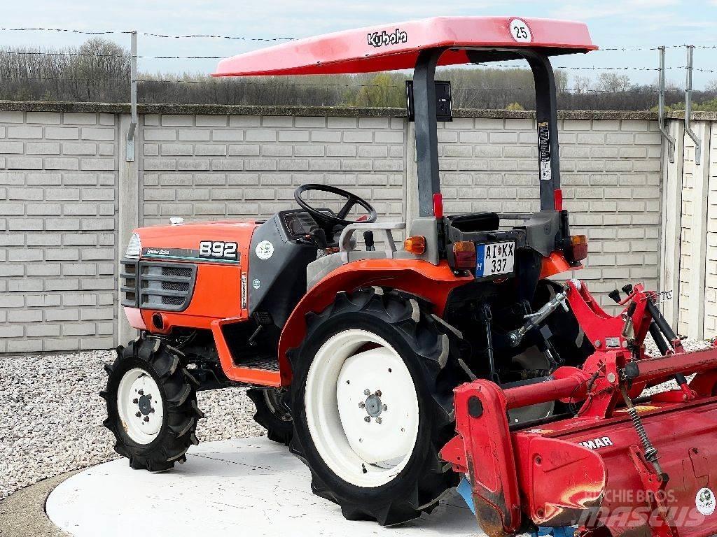 Kubota B92 Tractors